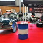 Merchandising de stand de salon professionnel avec barnum, mobilier et signalétique